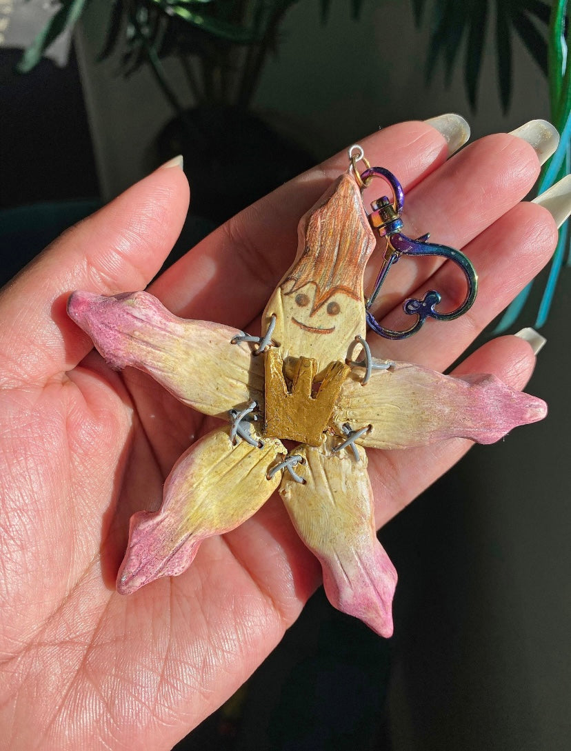 Kairi's Wayfinder charm keychain